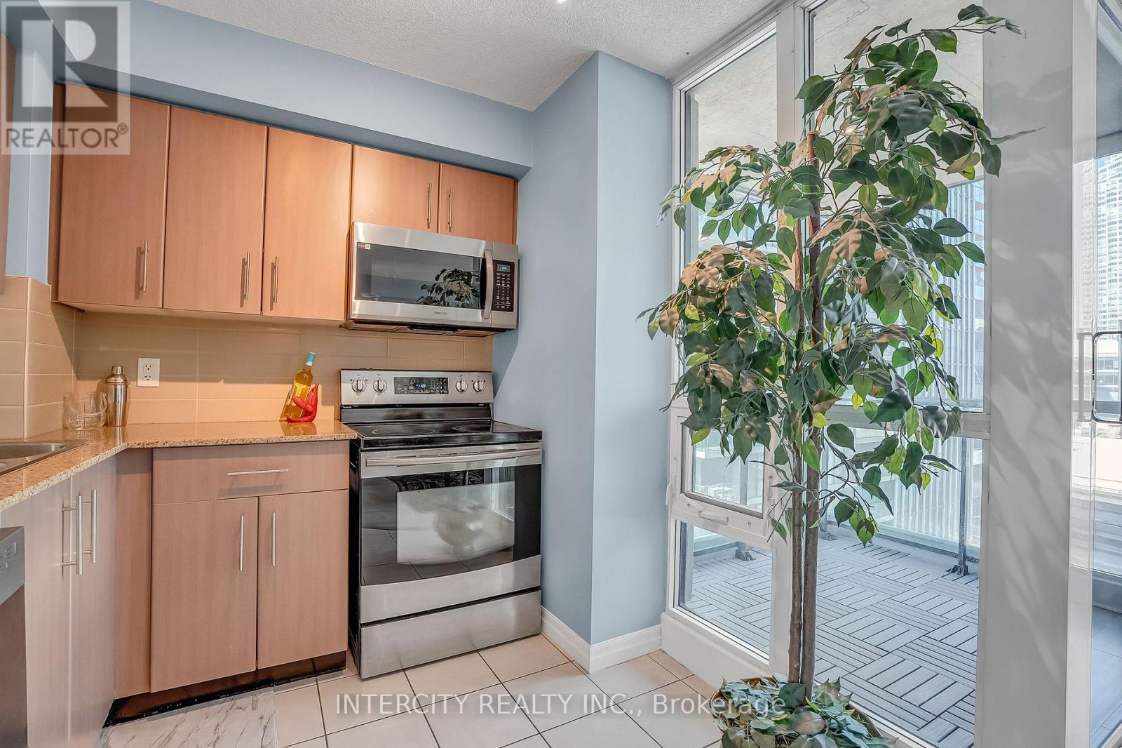 1010 - 12 Yonge Street, Toronto, Ontario  M5E 1Z9 - Photo 18 - C13741322