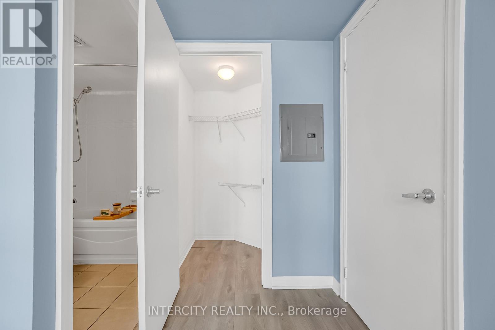 1010 - 12 Yonge Street, Toronto, Ontario  M5E 1Z9 - Photo 25 - C13741322