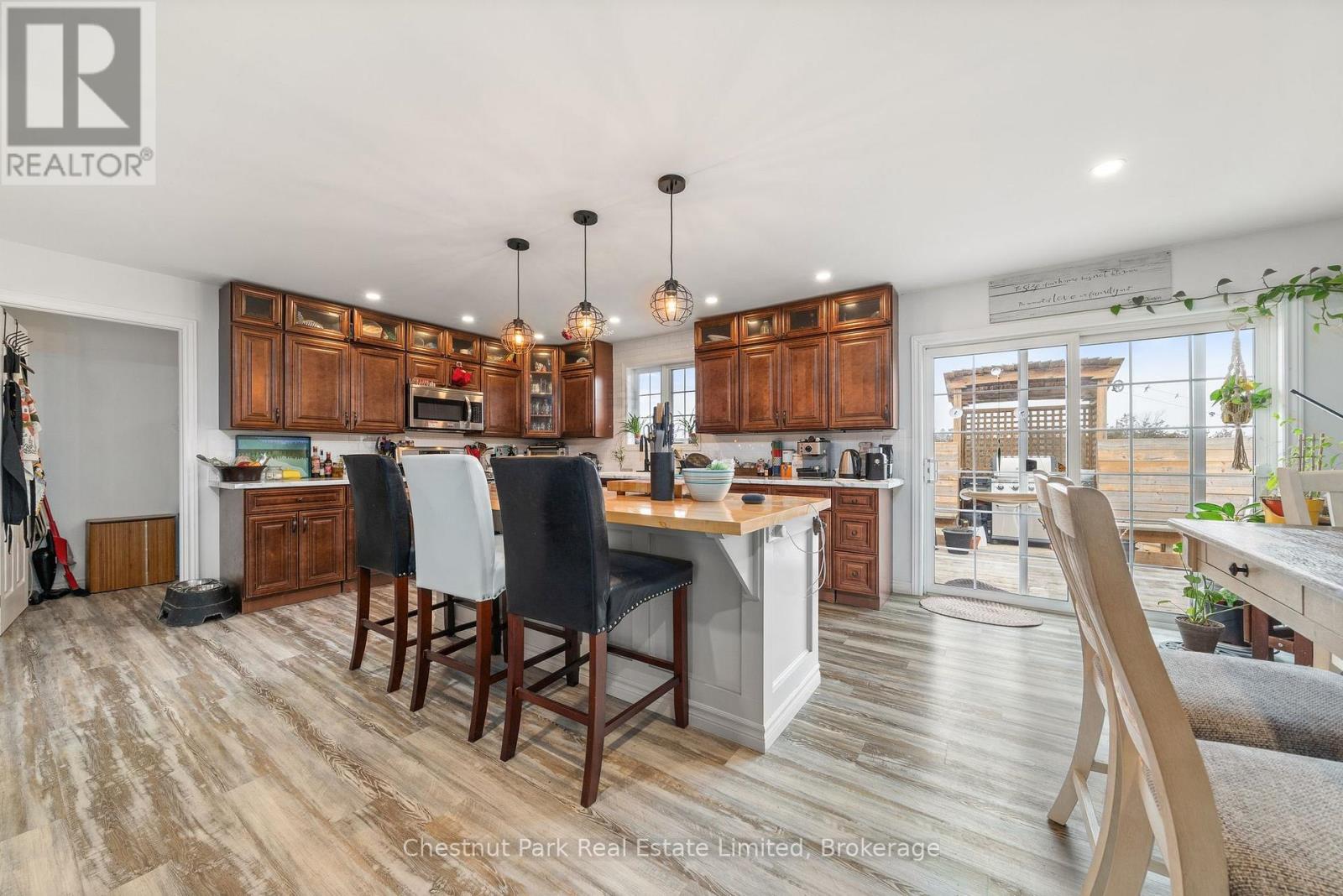 1398 Old Milford Road, Prince Edward County (South Marysburg Ward), Ontario  K0K 2T0 - Photo 25 - X13741278