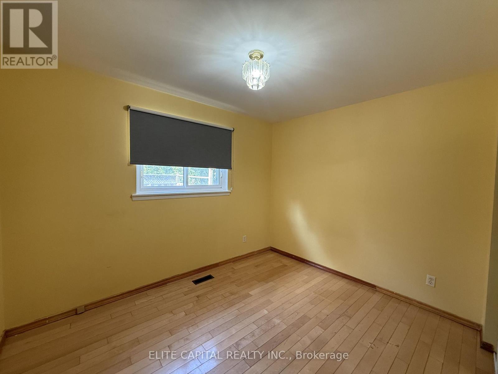 332 Burrows Hall Boulevard, Toronto, Ontario  M1B 1H7 - Photo 5 - E13741262