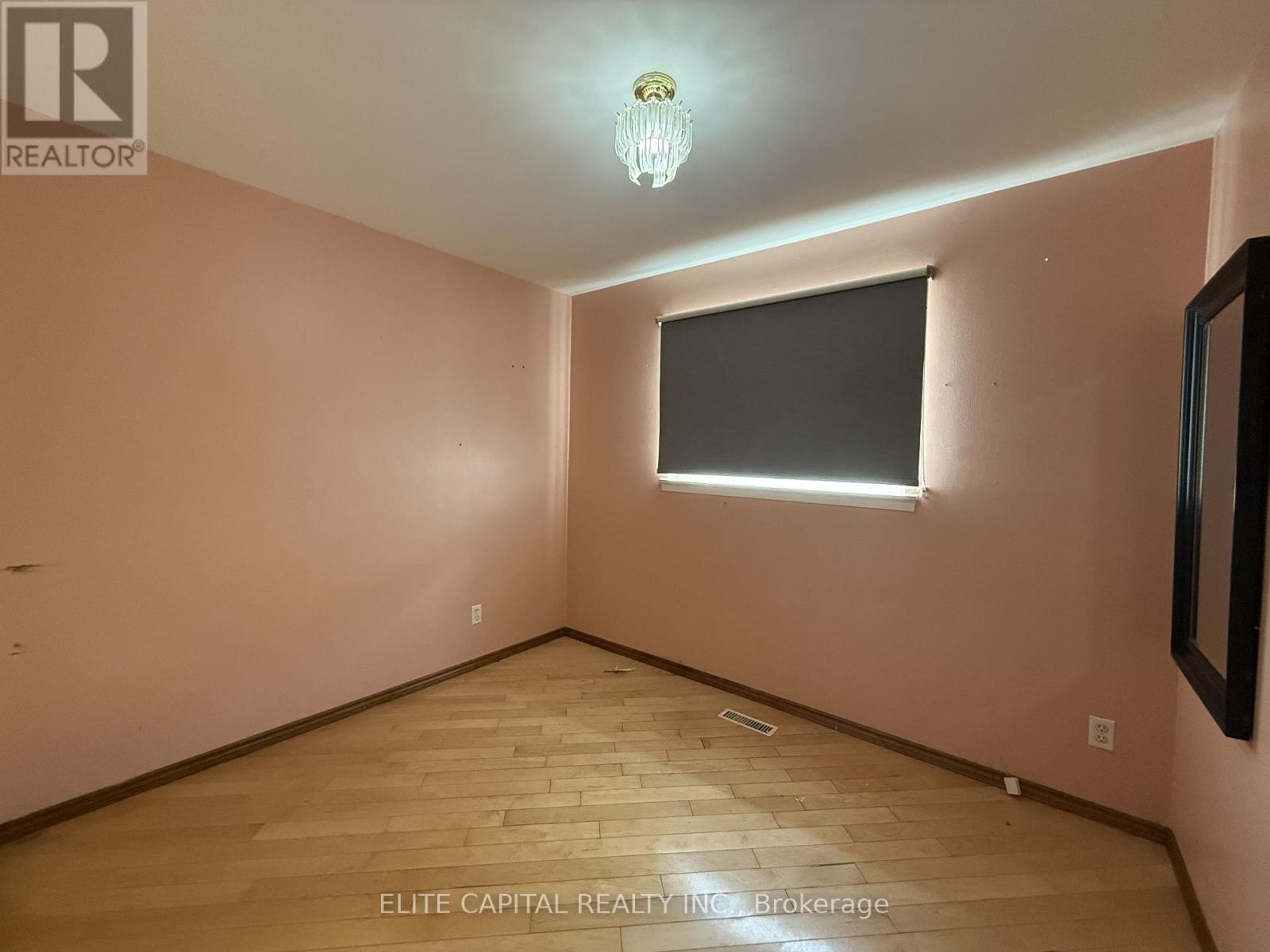 332 Burrows Hall Boulevard, Toronto, Ontario  M1B 1H7 - Photo 6 - E13741262