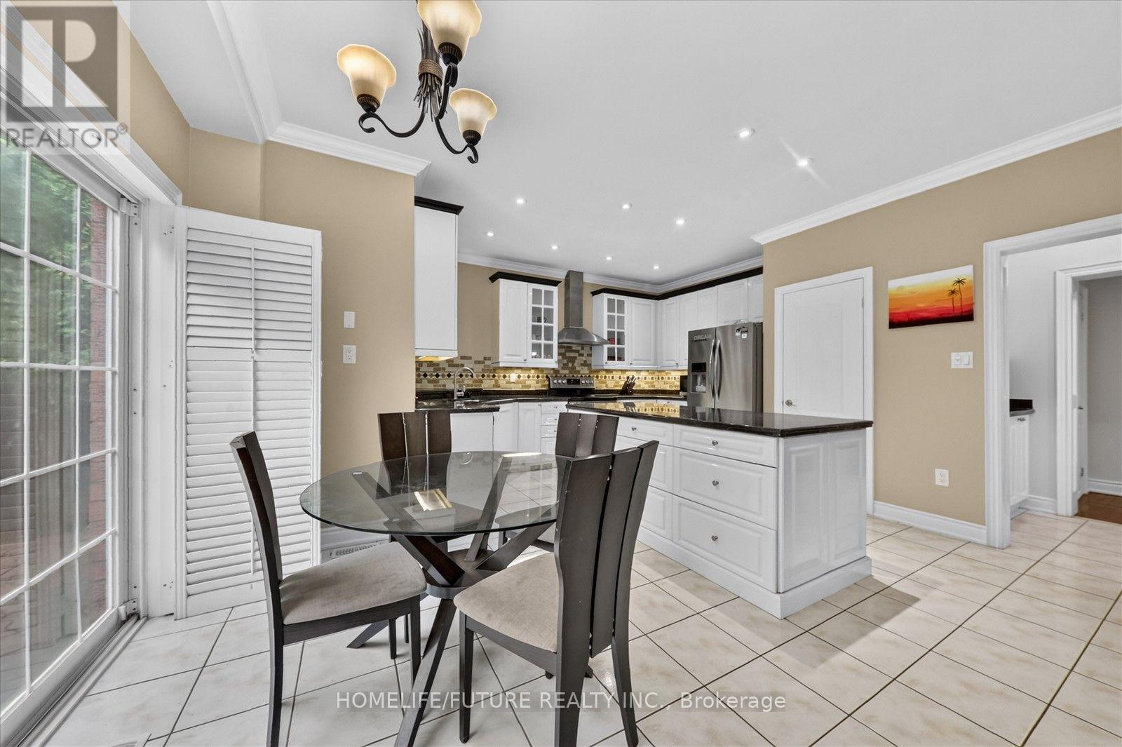 6 Dolby Crescent, Ajax, Ontario  L1Z 0E1 - Photo 11 - E13741272