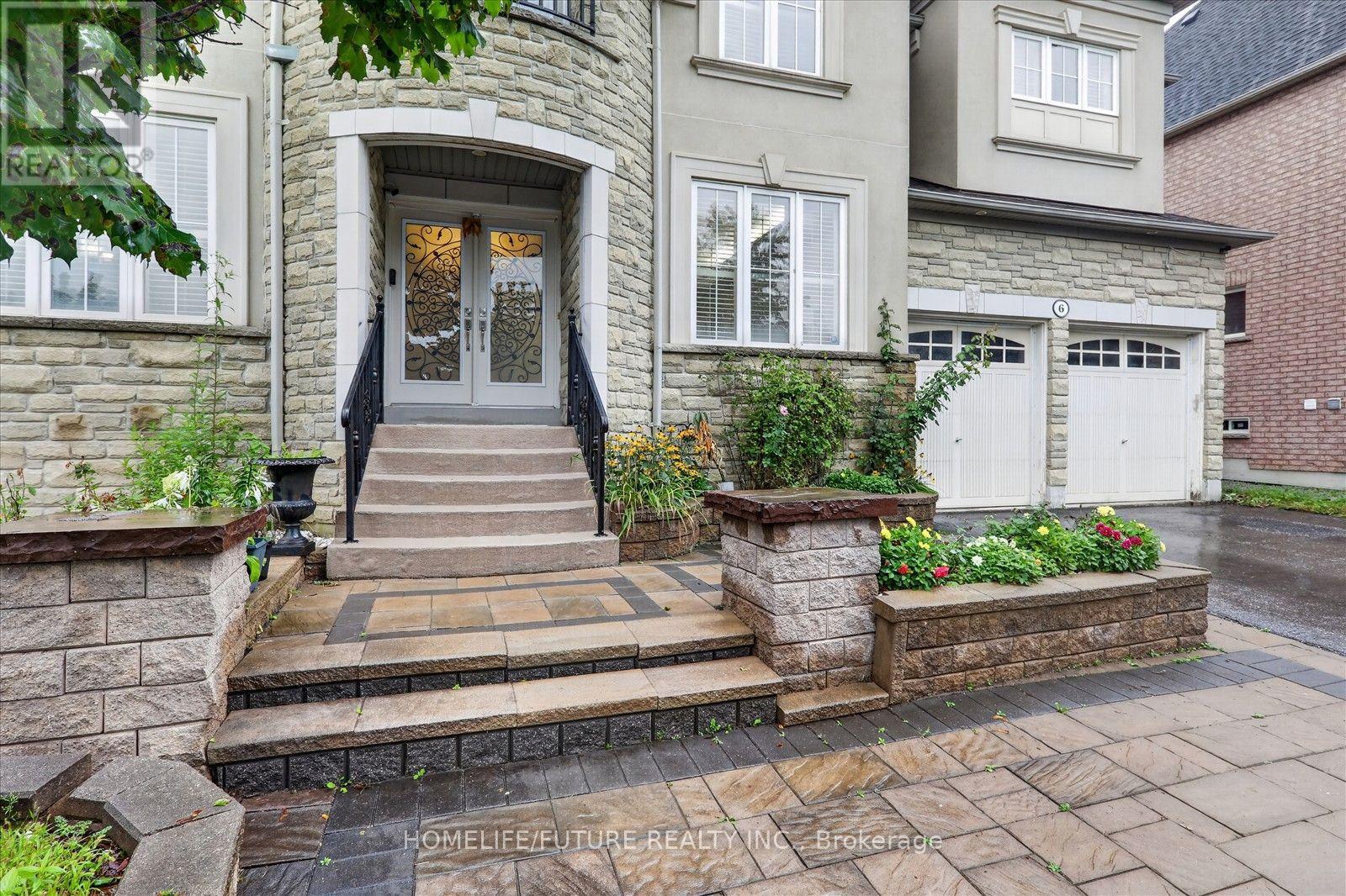 6 Dolby Crescent, Ajax, Ontario  L1Z 0E1 - Photo 2 - E13741272