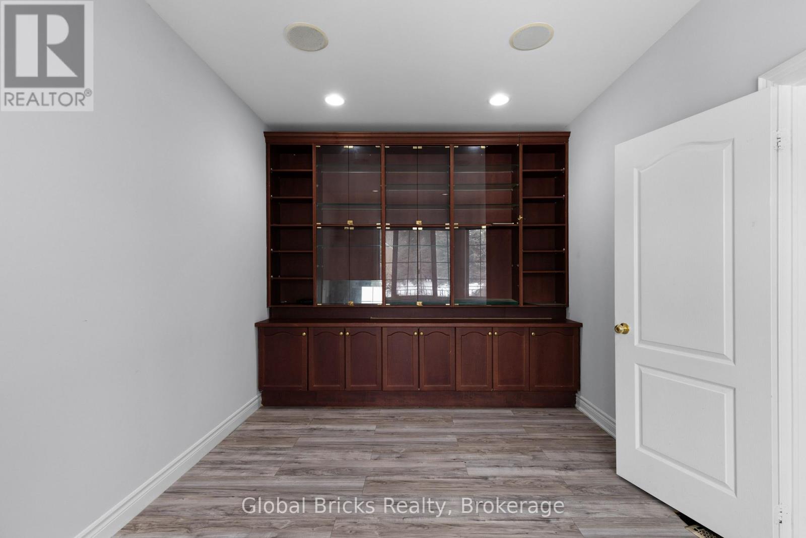 14 Fisher Drive, Adjala-Tosorontio, Ontario  L0M 1J0 - Photo 8 - N13741230