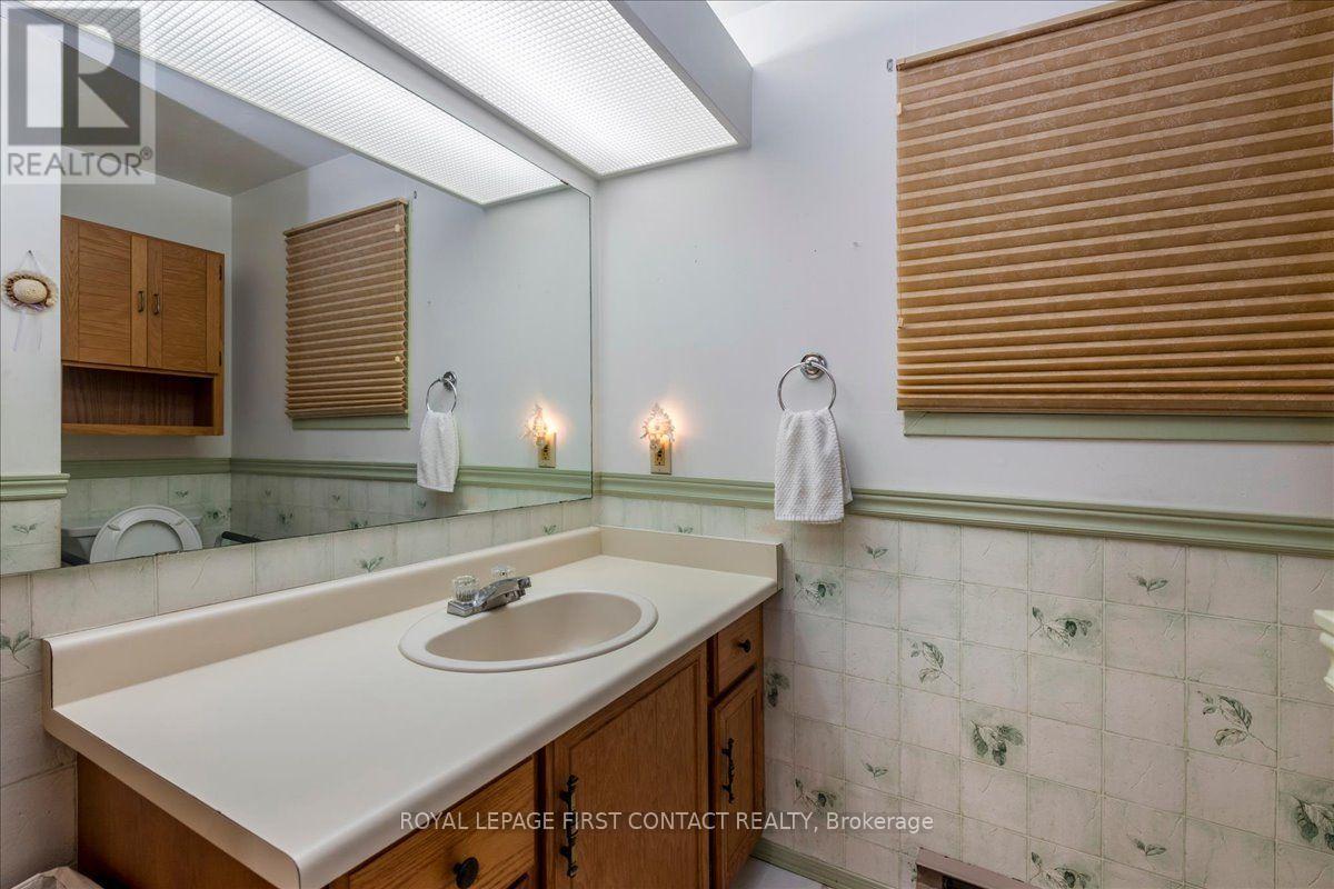 40 Corner Brook Trail, Innisfil, Ontario  L9S 1N6 - Photo 16 - N13741242