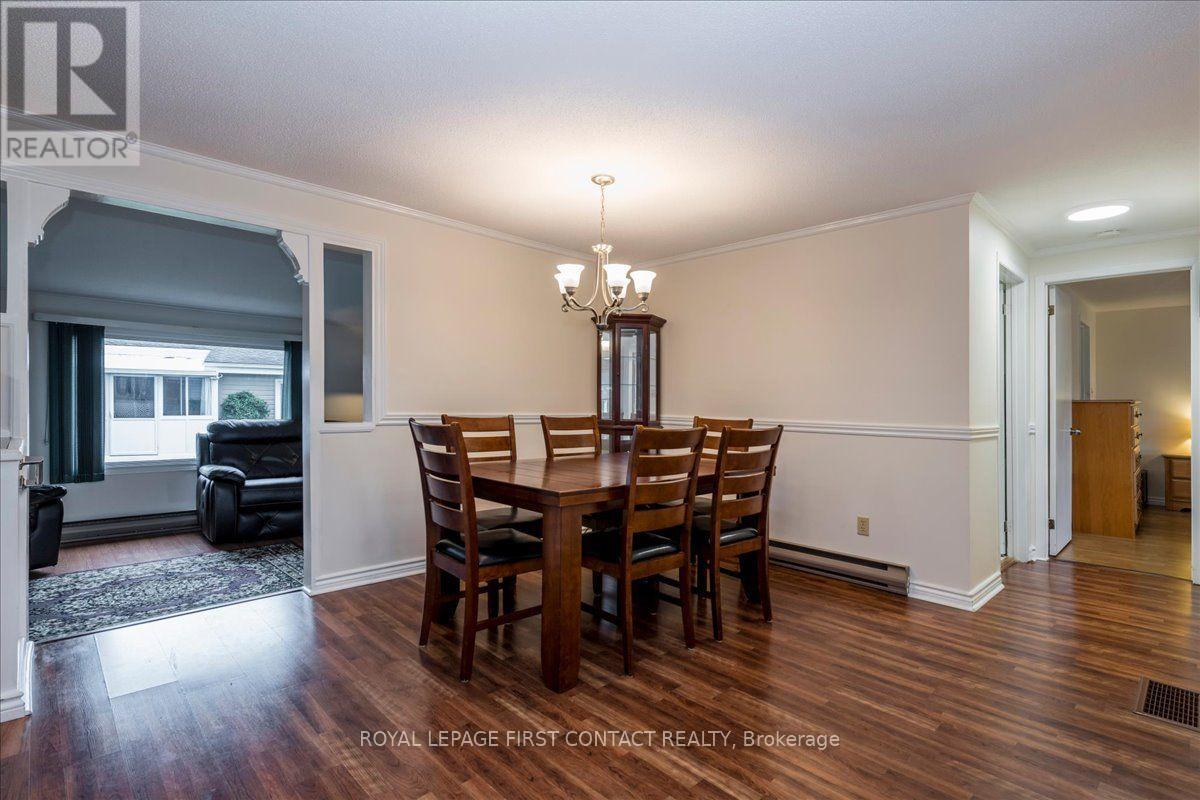 40 Corner Brook Trail, Innisfil, Ontario  L9S 1N6 - Photo 8 - N13741242