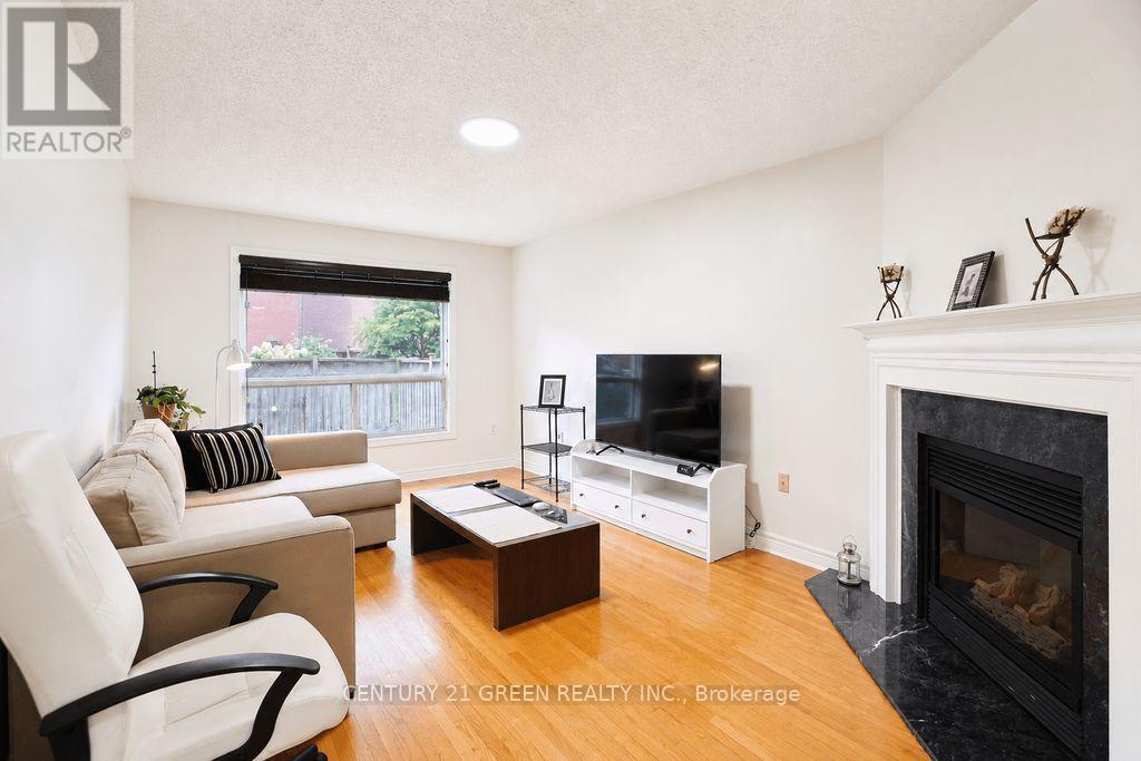 1446 Grossi Street, Mississauga, Ontario  L5V 1T8 - Photo 13 - W13741050