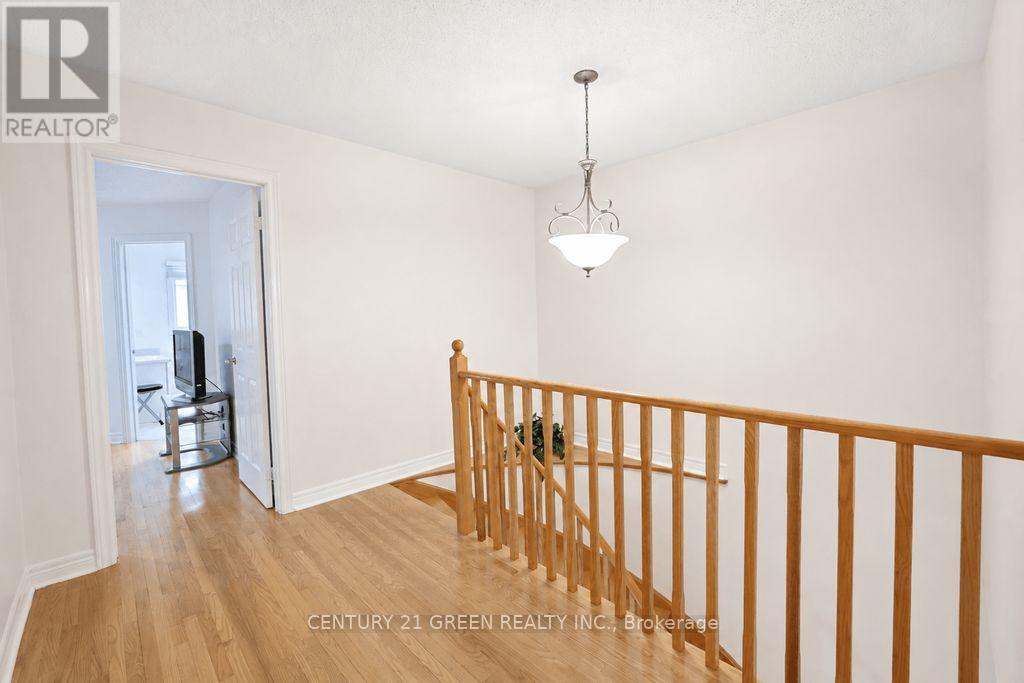 1446 Grossi Street, Mississauga, Ontario  L5V 1T8 - Photo 20 - W13741050