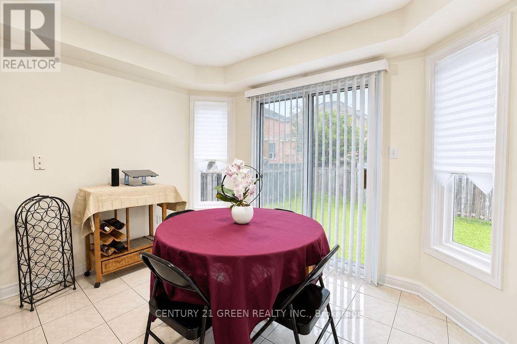 1446 Grossi Street, Mississauga, Ontario  L5V 1T8 - Photo 36 - W13741050