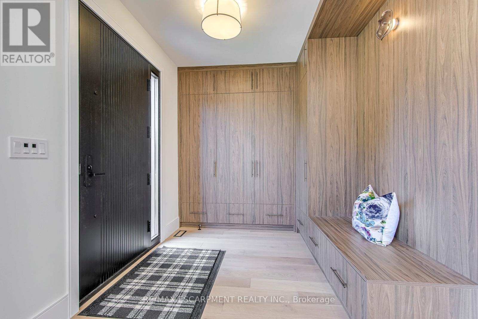 1411 Mountain Grove Avenue, Burlington, Ontario  L7P 2H1 - Photo 4 - W13741108