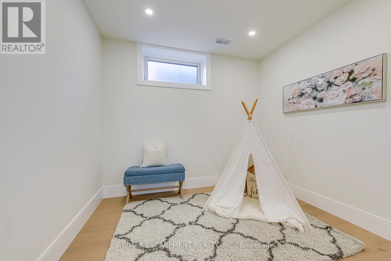 1411 Mountain Grove Avenue, Burlington, Ontario  L7P 2H1 - Photo 41 - W13741108