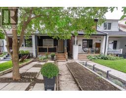 100 ROSETHORN AVENUE, Toronto, Ontario