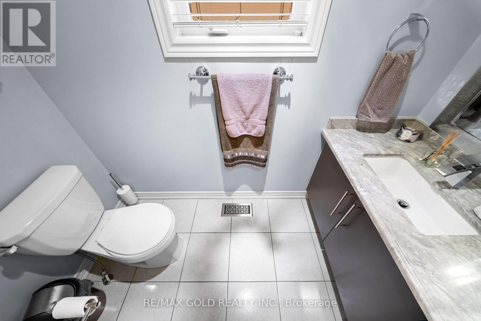 73 Lesabre Crescent, Brampton, Ontario  L6P 3R4 - Photo 11 - W13741142
