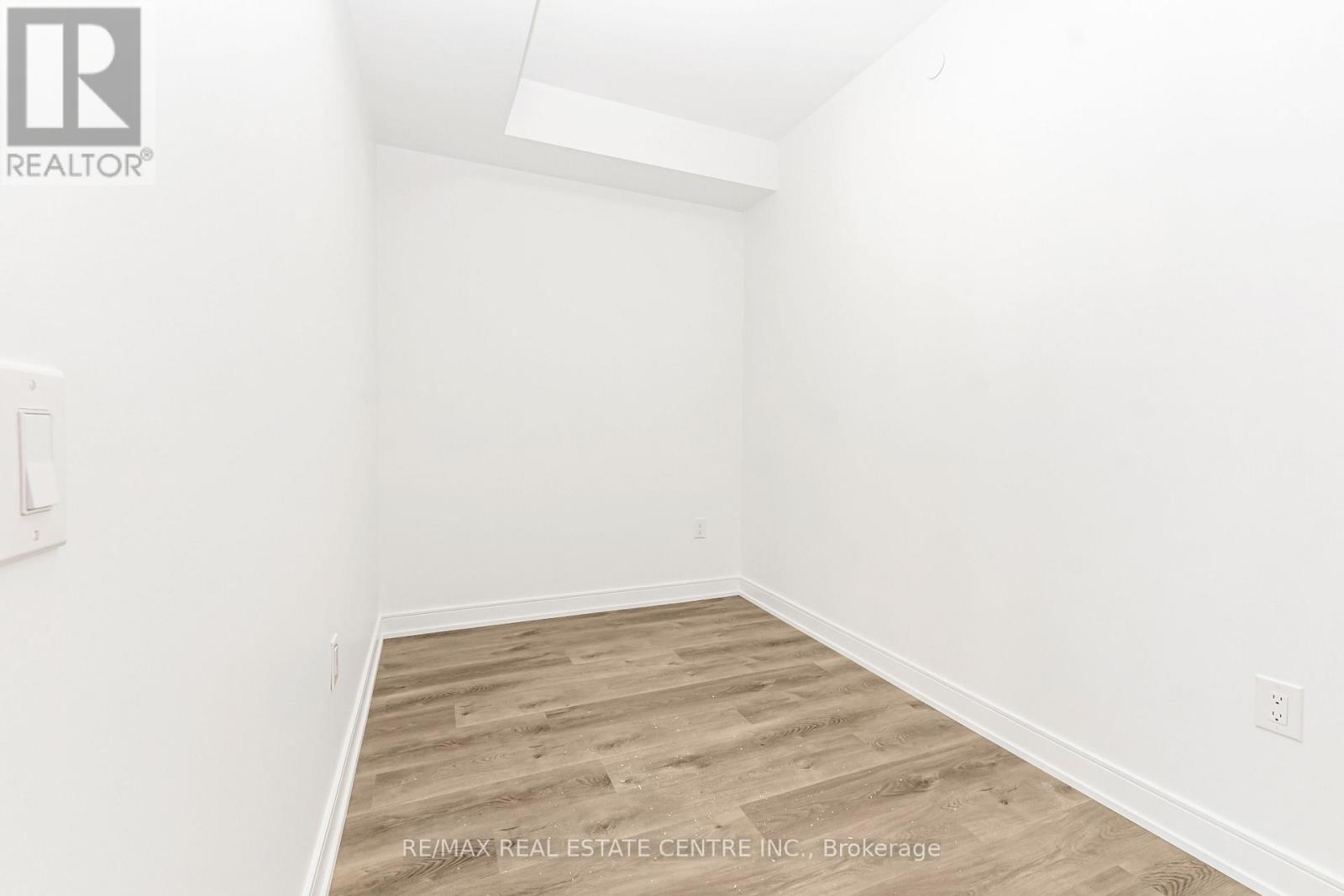 911 - 3009 Novar Road, Mississauga (Cooksville), Ontario  L5B 0P9 - Photo 8 - W13741232