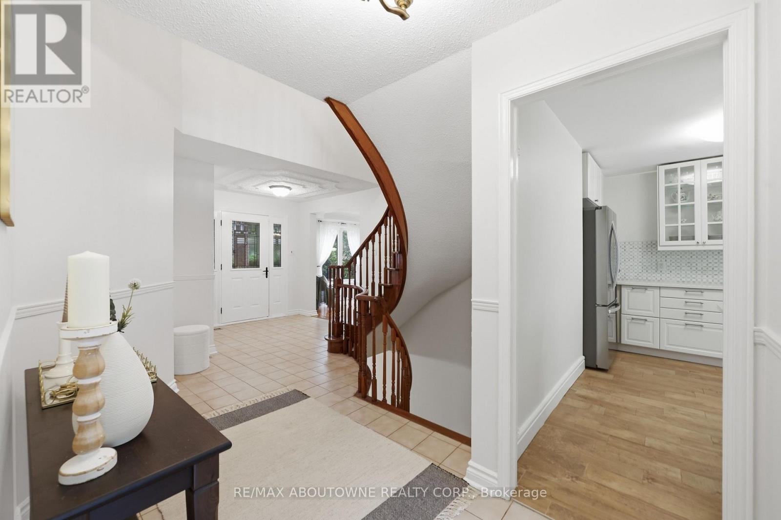 572 Harmony Avenue, Burlington, Ontario  L7N 3S8 - Photo 23 - W13741280