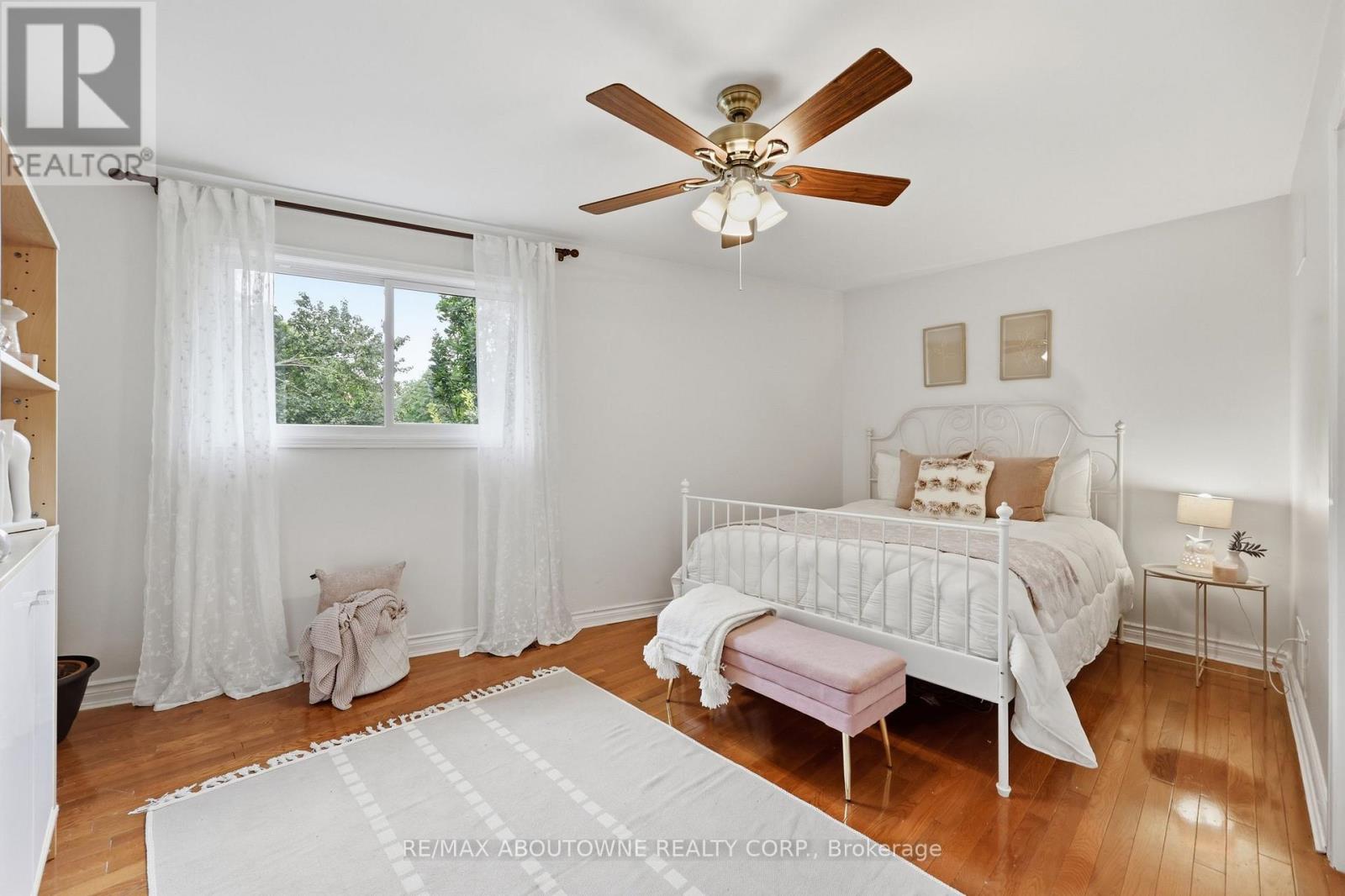 572 Harmony Avenue, Burlington, Ontario  L7N 3S8 - Photo 31 - W13741280