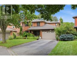 572 HARMONY AVENUE, Burlington, Ontario