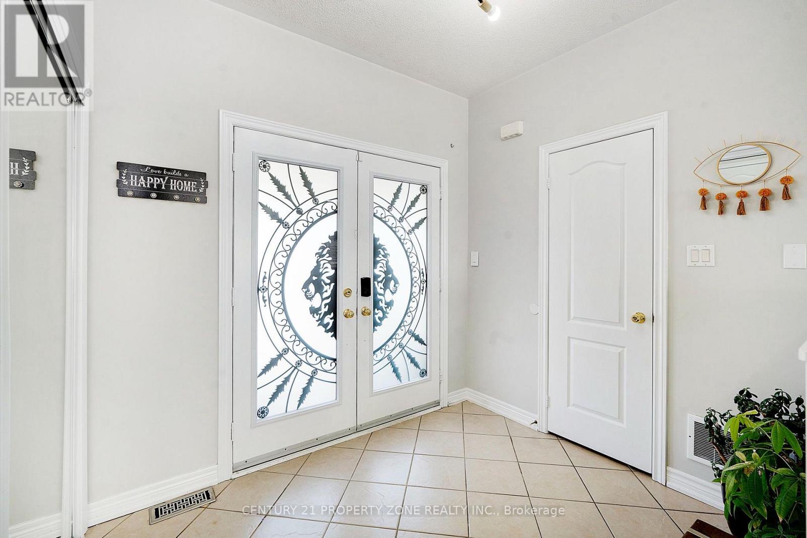221 Andrews Trail, Milton, Ontario  L9T 6S7 - Photo 2 - W13741302