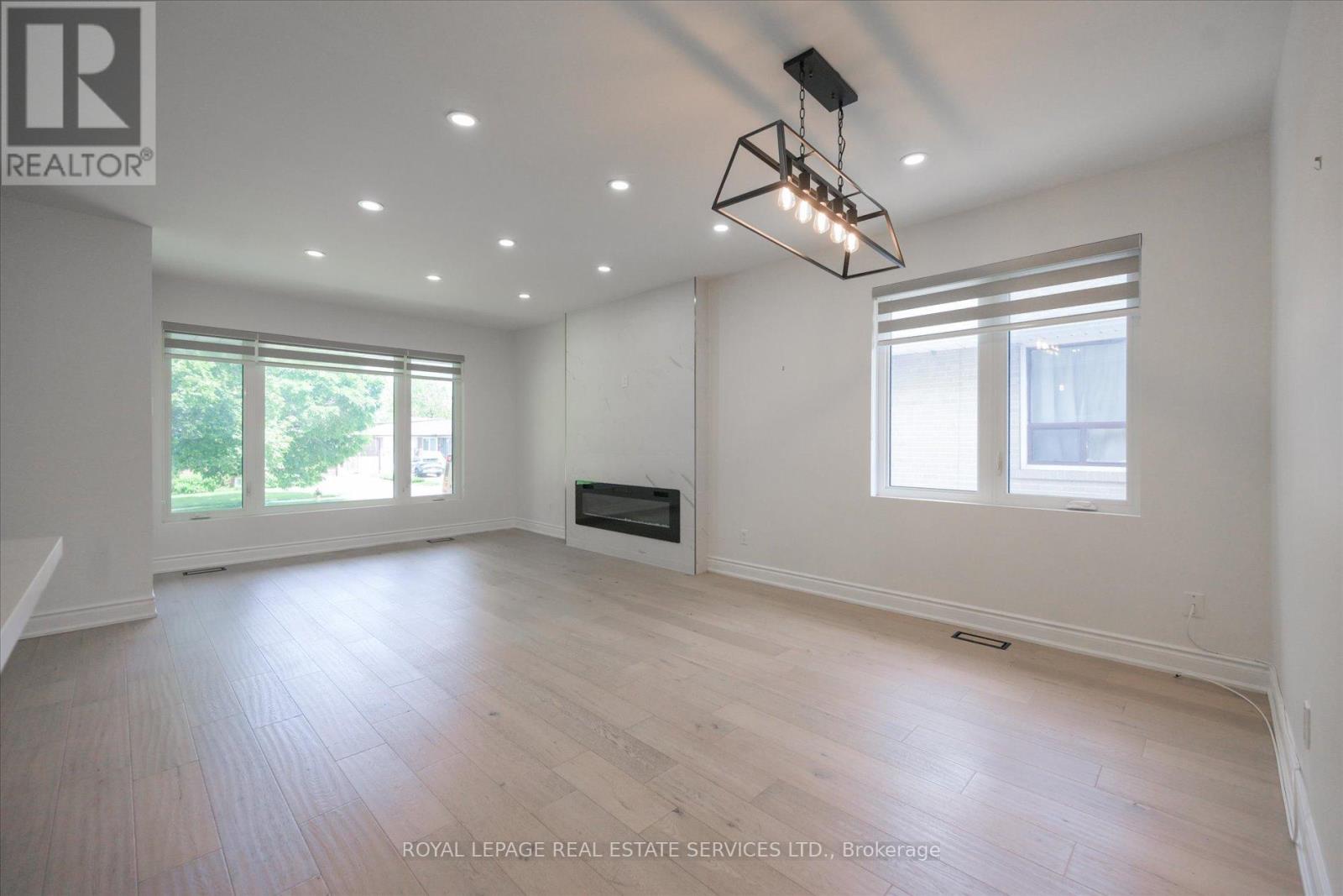 18 Celestine Drive, Toronto (Willowridge-Martingrove-Richview), Ontario  M9R 3N1 - Photo 14 - W13741328