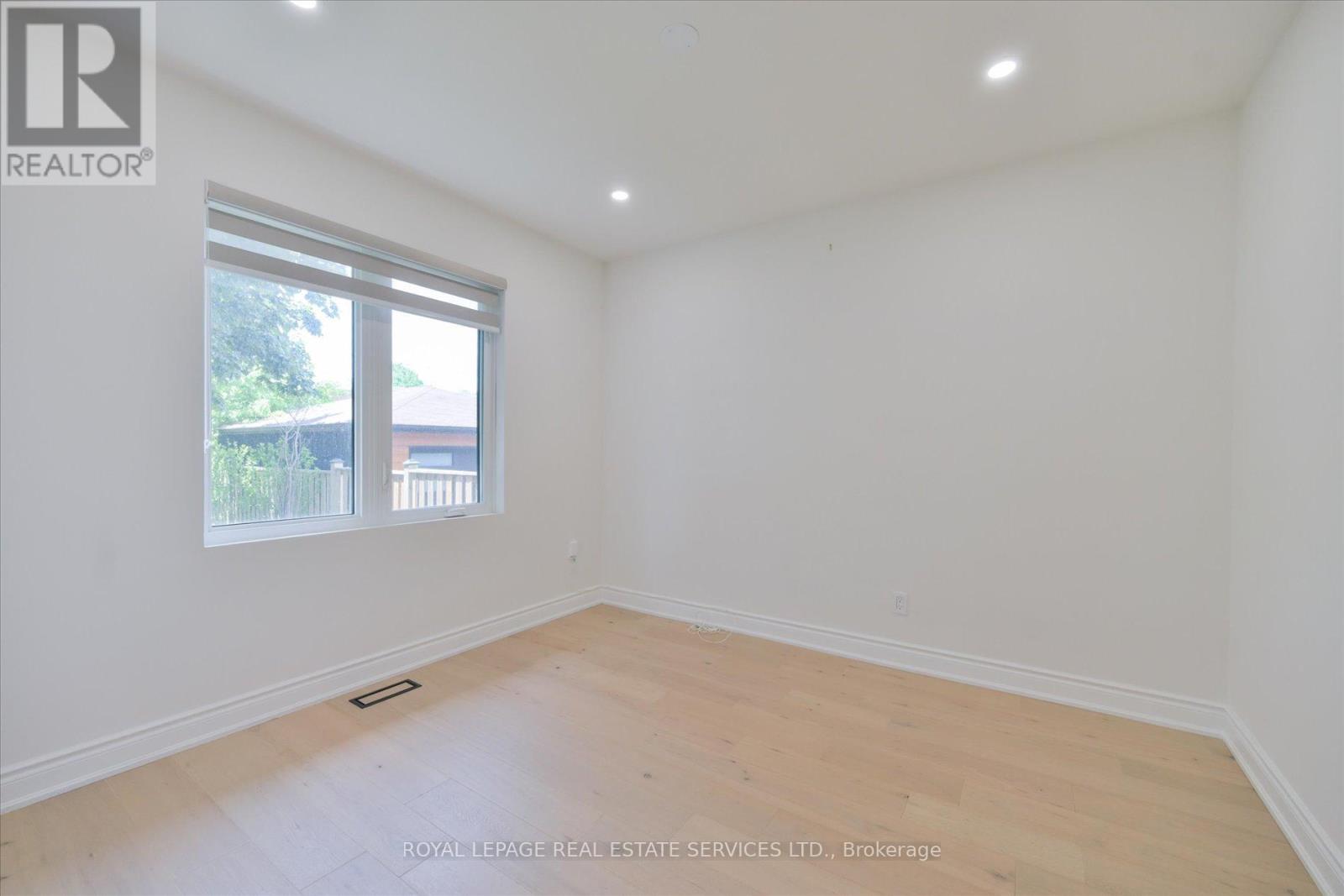 18 Celestine Drive, Toronto (Willowridge-Martingrove-Richview), Ontario  M9R 3N1 - Photo 20 - W13741328