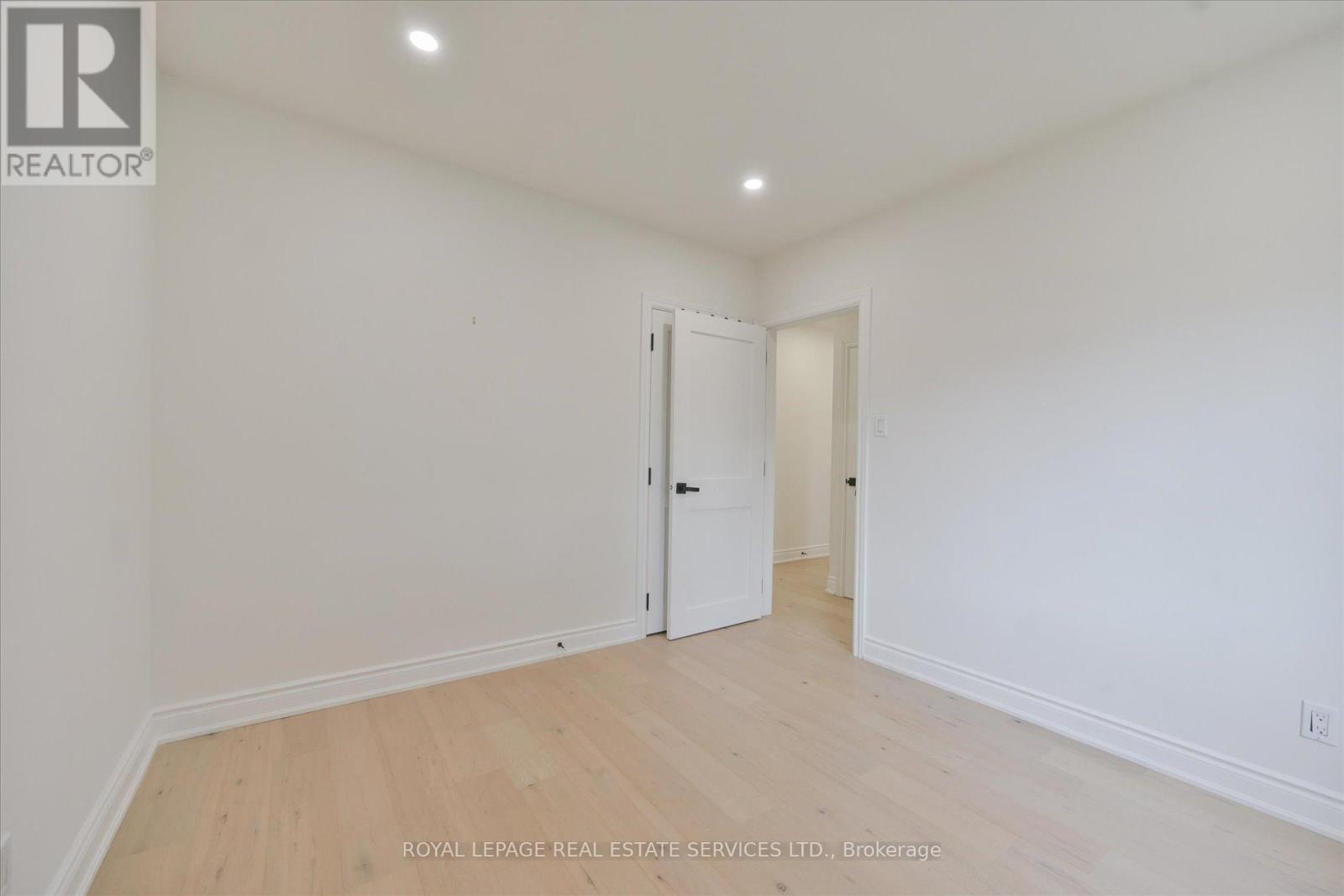 18 Celestine Drive, Toronto (Willowridge-Martingrove-Richview), Ontario  M9R 3N1 - Photo 21 - W13741328