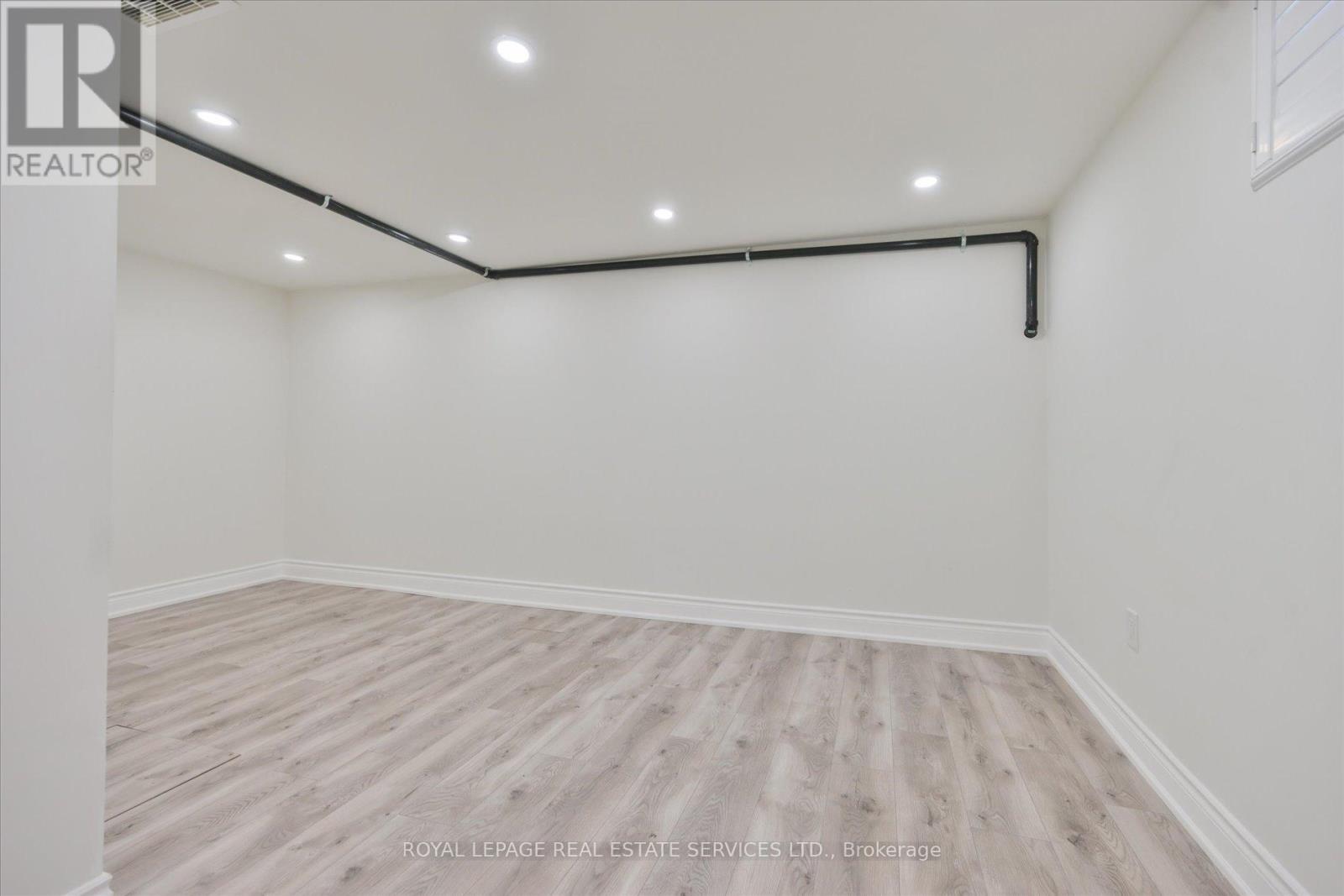 18 Celestine Drive, Toronto (Willowridge-Martingrove-Richview), Ontario  M9R 3N1 - Photo 32 - W13741328