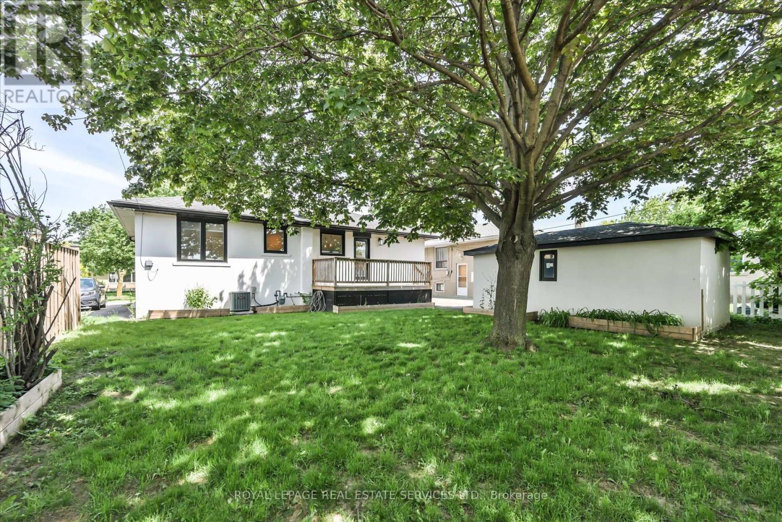 18 Celestine Drive, Toronto (Willowridge-Martingrove-Richview), Ontario  M9R 3N1 - Photo 39 - W13741328