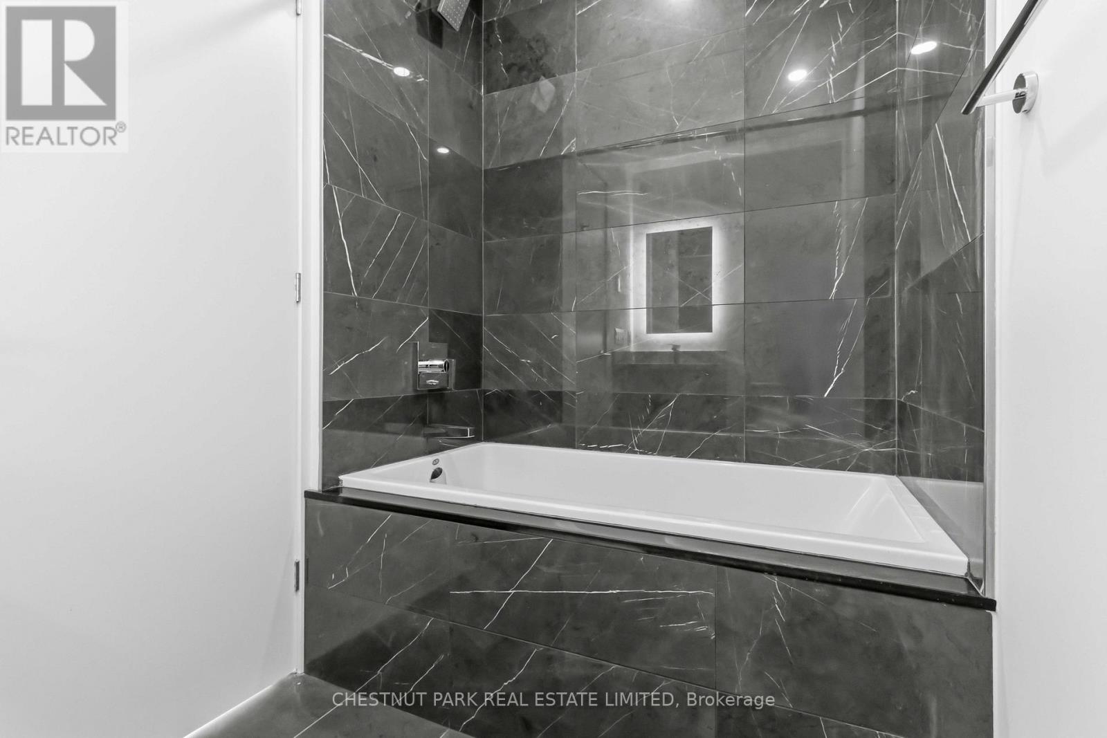 3102 - 1315 Bay Street, Toronto, Ontario  M5R 2C4 - Photo 16 - C13528862