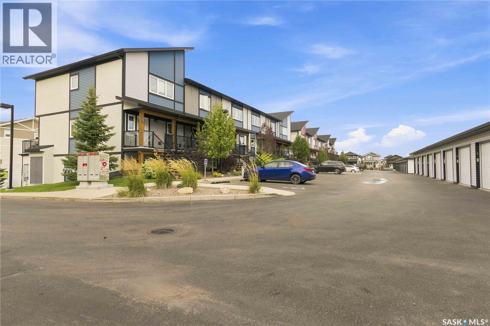 257 250 Akhtar Bend, Saskatoon, Saskatchewan  S7W 0W4 - Photo 5 - SK047428