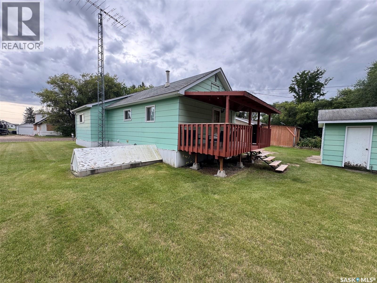 224 2nd Avenue, Spalding, Saskatchewan  S0K 4C0 - Photo 5 - SK047396