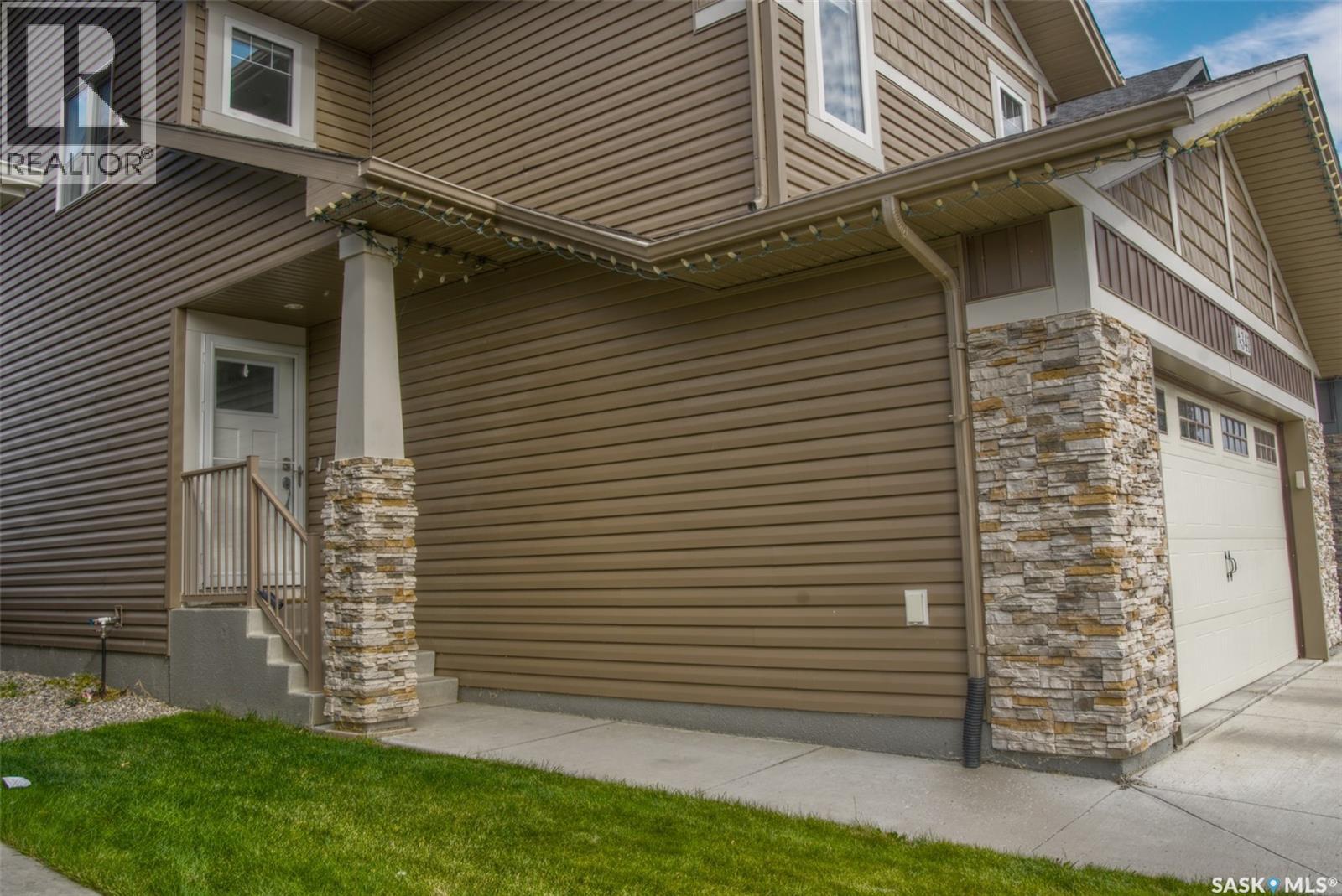 341 Germain Manor, Saskatoon, Saskatchewan  S0K 2T0 - Photo 4 - SK047282