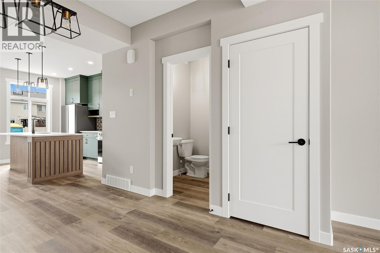 4505 Arens Road E, Regina, Saskatchewan  S4V 4E9 - Photo 13 - SK047241