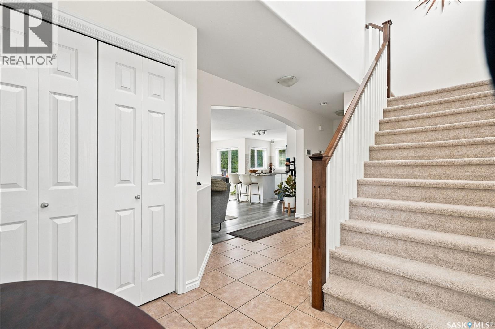 114 Levalley Cove, Saskatoon, Saskatchewan  S7T 0H5 - Photo 6 - SK047208