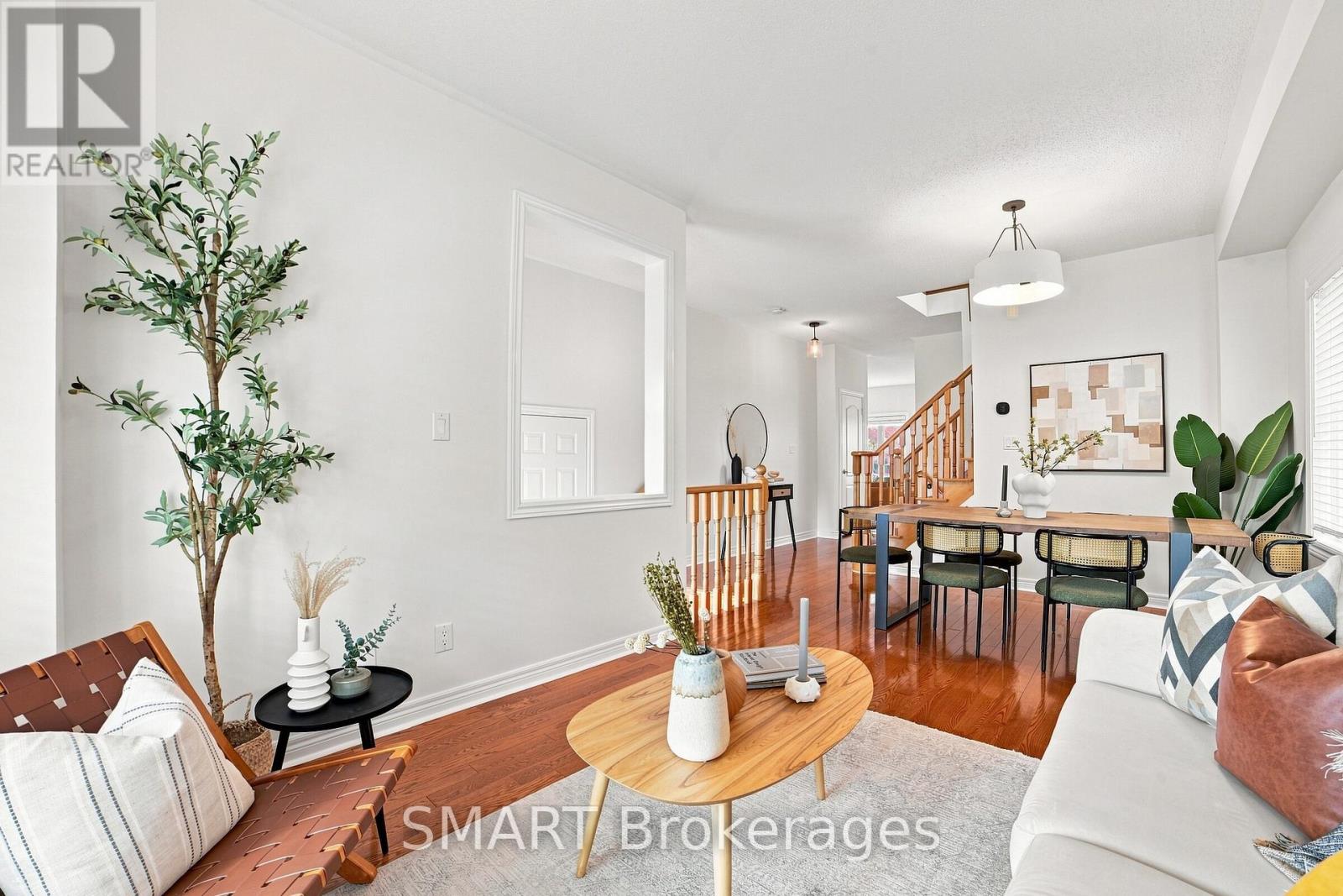 96 Capera Drive, Vaughan, Ontario  L4H 3K3 - Photo 5 - N13741074