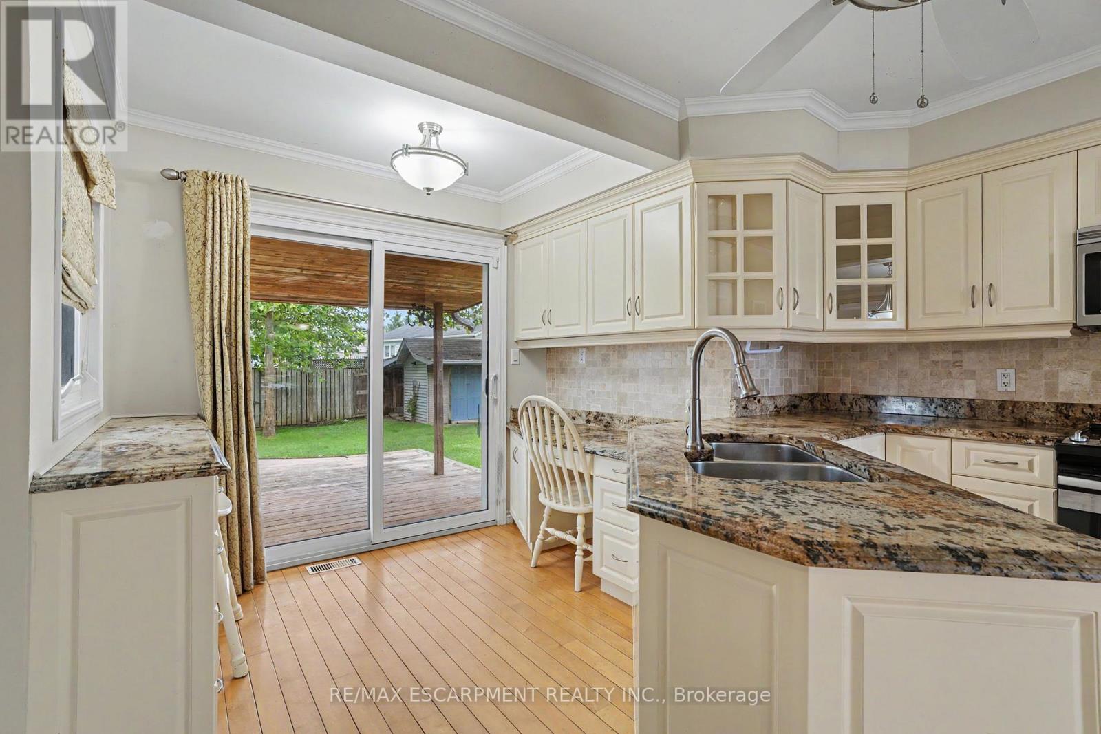 21 Farewell Crescent, West Lincoln, Ontario  L0R 2A0 - Photo 13 - X13741078