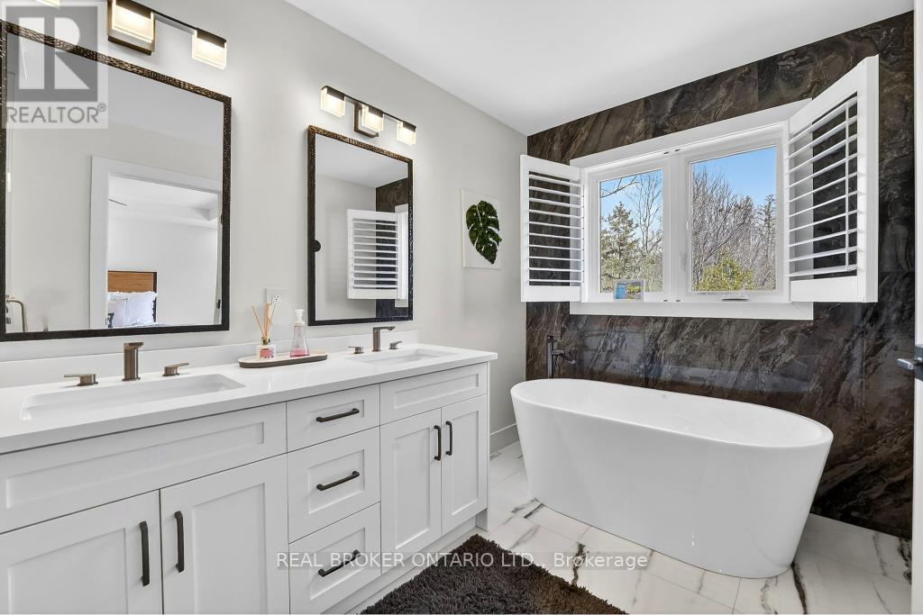 1095 Mineral Springs Road, Hamilton, Ontario  L9H 5E3 - Photo 23 - X13741182