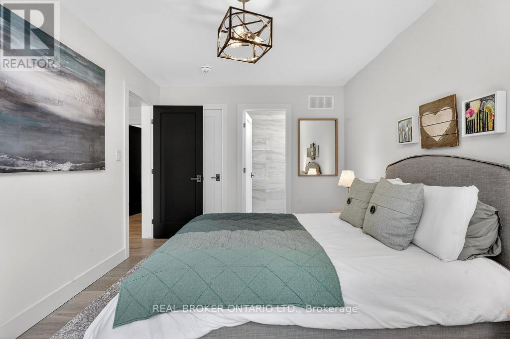 1095 Mineral Springs Road, Hamilton, Ontario  L9H 5E3 - Photo 25 - X13741182