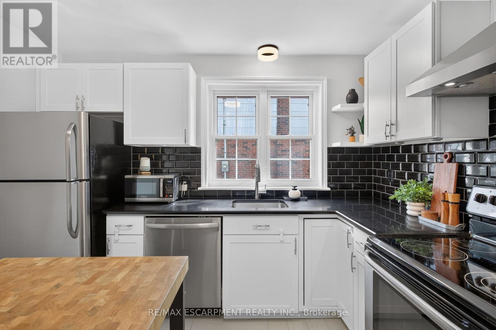 24 Castlefield Drive, Hamilton, Ontario  L8T 3R2 - Photo 11 - X13741308