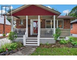 24 CASTLEFIELD DRIVE, Hamilton, Ontario