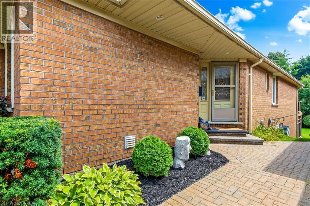 422 Powerline Road Unit# 29, Brantford, Ontario  N3R 8A1 - Photo 3 - 40860095