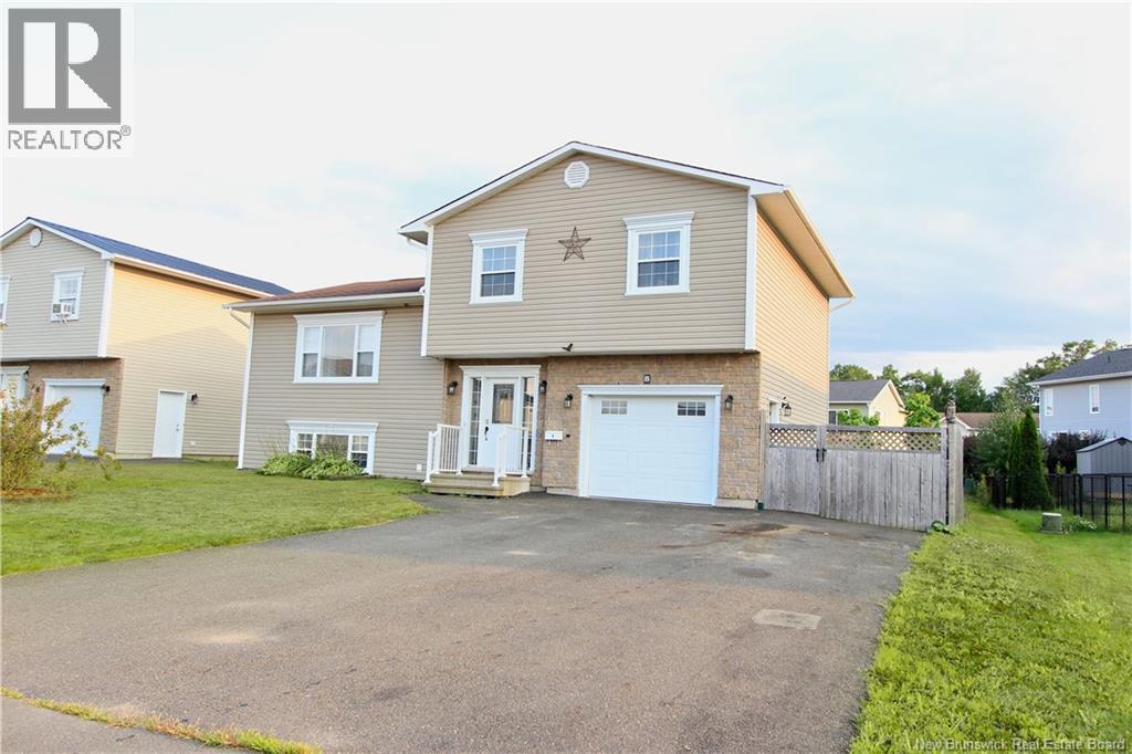 8 Hallihan Drive, Oromocto, New Brunswick