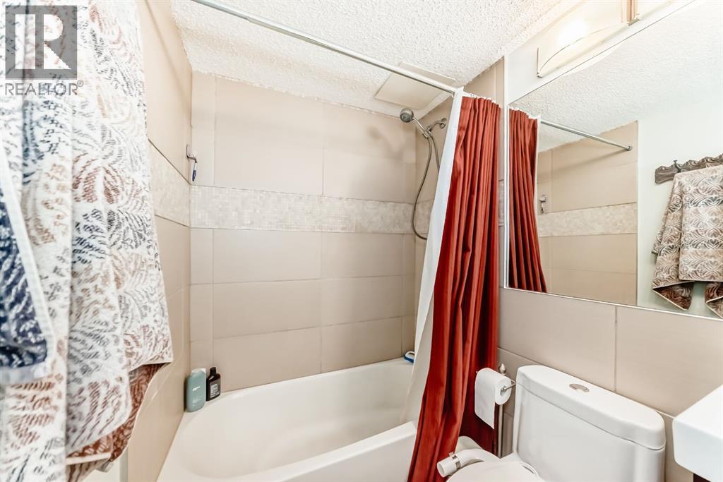 114, 10 Sierra Morena Mews SW, Calgary, Alberta  T3H 3K5 - Photo 31 - A2319323