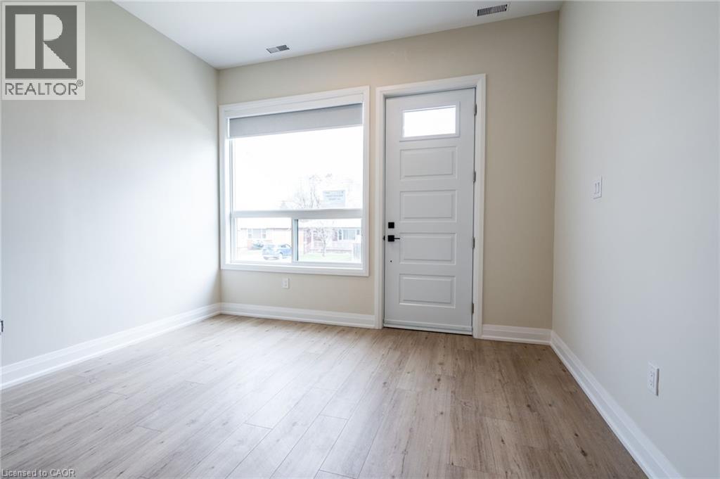 728 Eleventh Avenue Unit# B, Hamilton, Ontario  L8T 2K8 - Photo 2 - 40859806