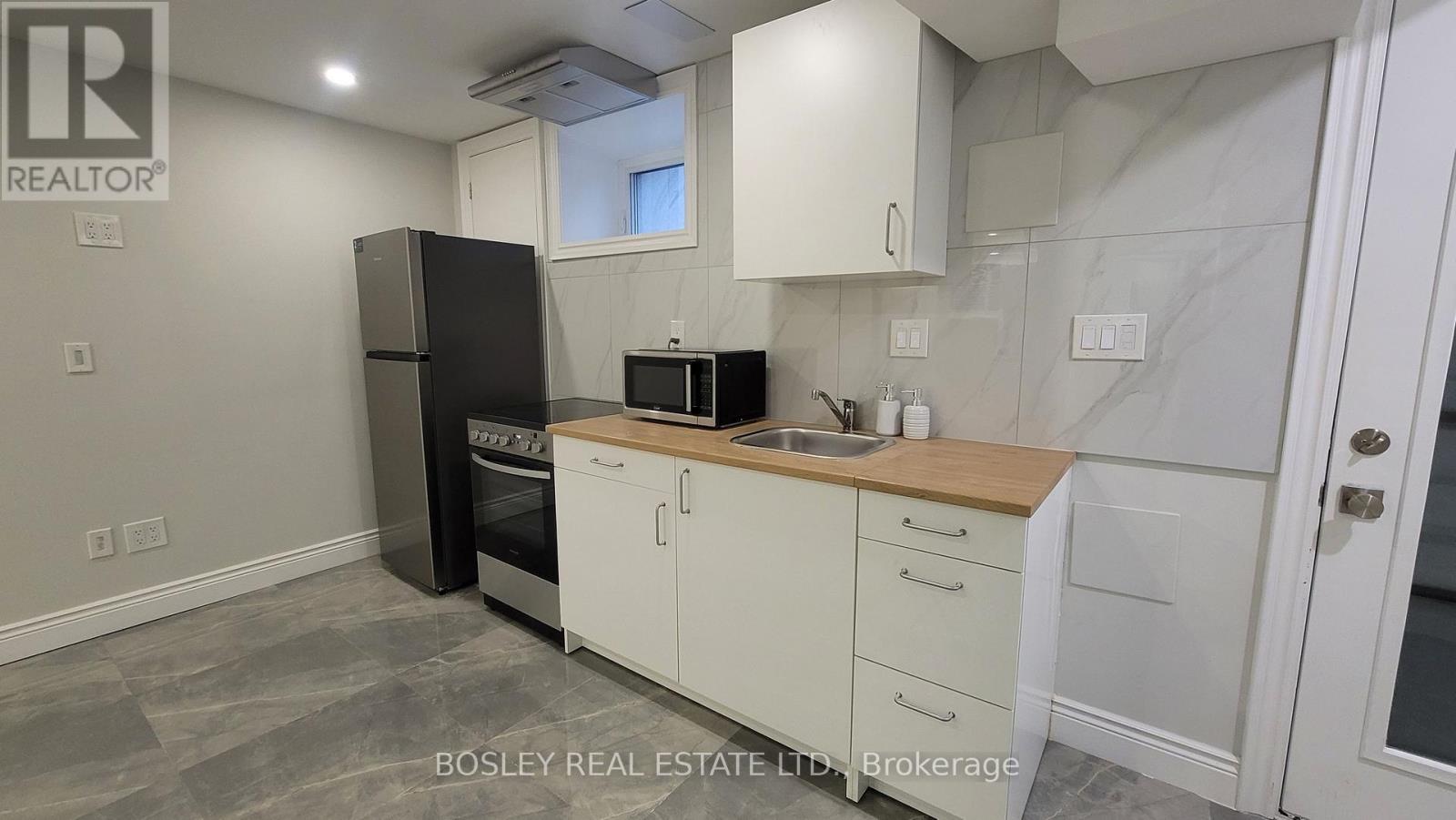 Lower Level - 623 Dupont Street, Toronto, Ontario  M6G 1Z3 - Photo 18 - C13636932