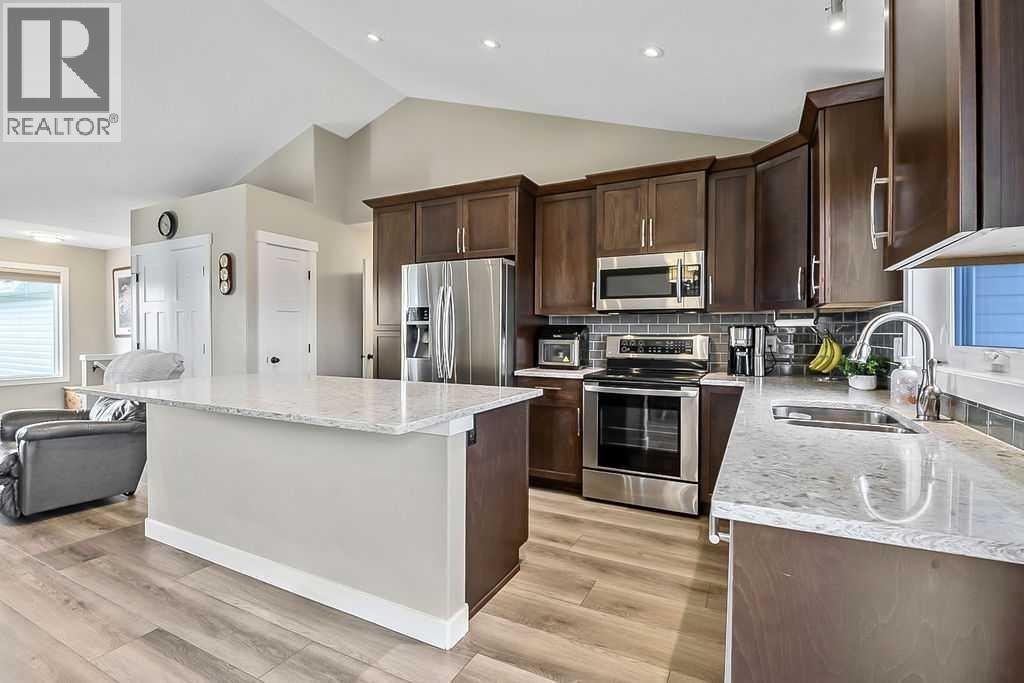 133 Riverwood Way, Diamond Valley, Alberta  T0L 0H0 - Photo 12 - A2337613