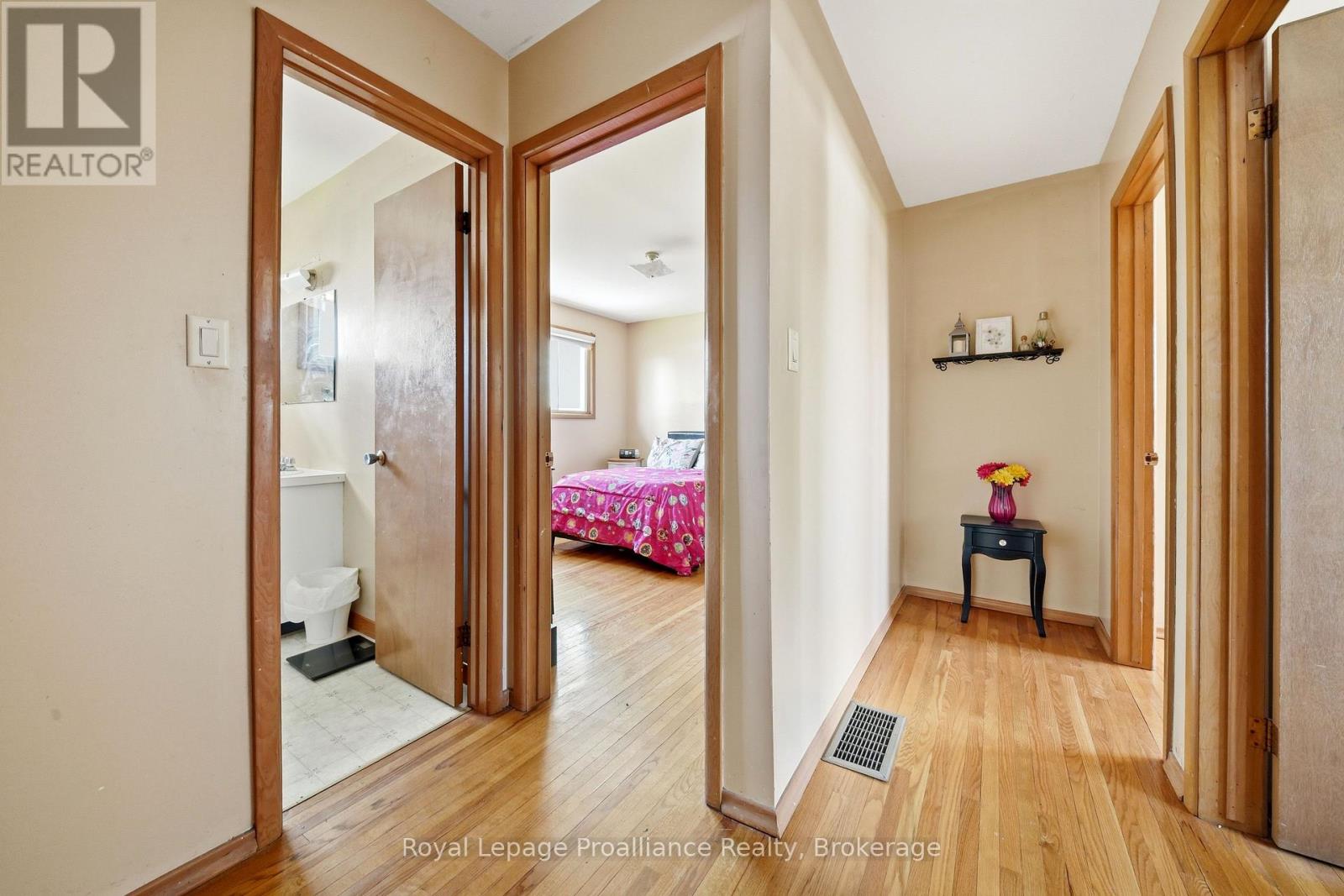 26 Johnson Street, Belleville, Ontario  K8N 4T3 - Photo 17 - X13741362
