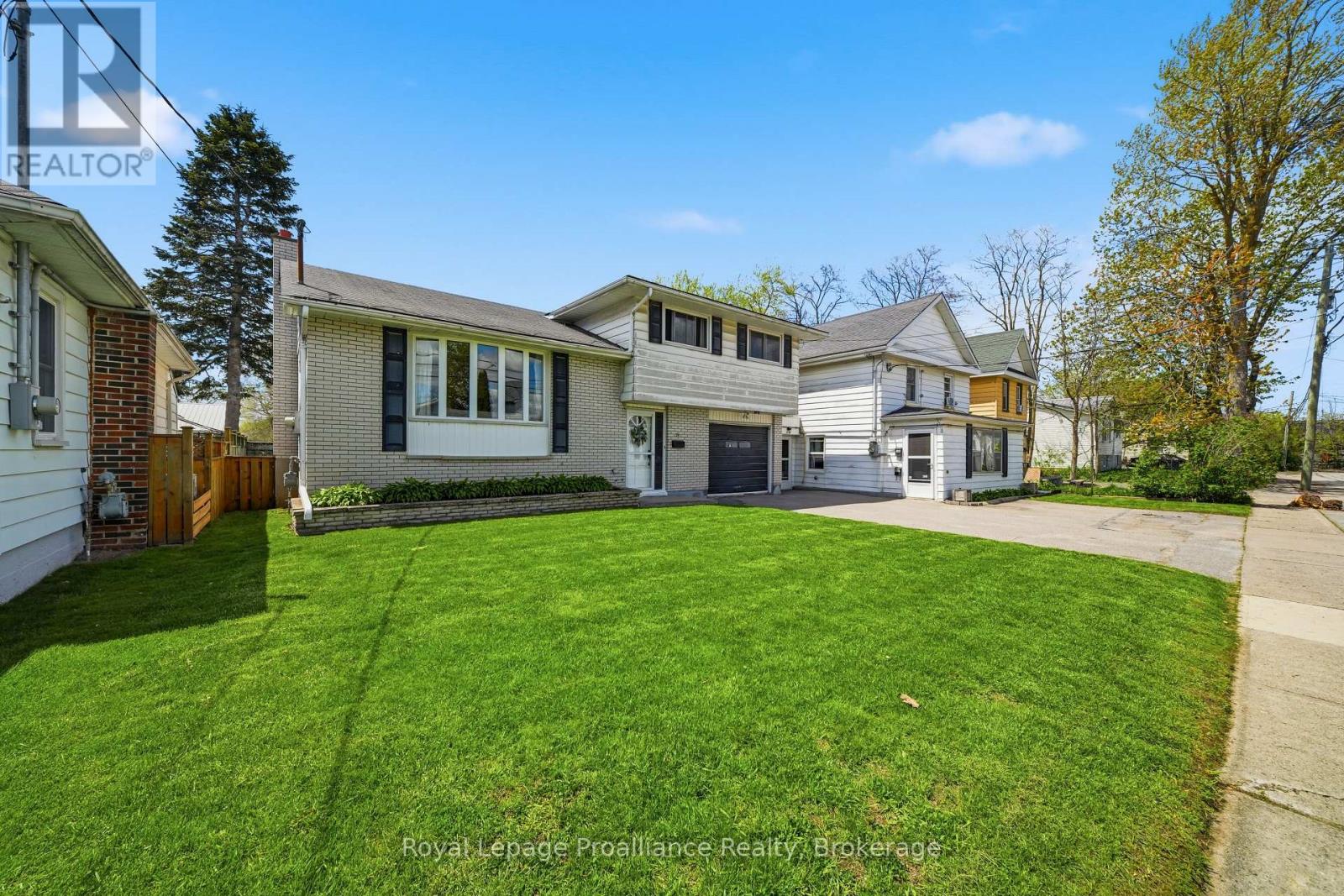 26 Johnson Street, Belleville, Ontario  K8N 4T3 - Photo 4 - X13741362