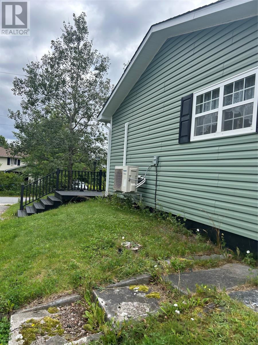 7 SIMMONS Place, CLARENVILLE — photo 5