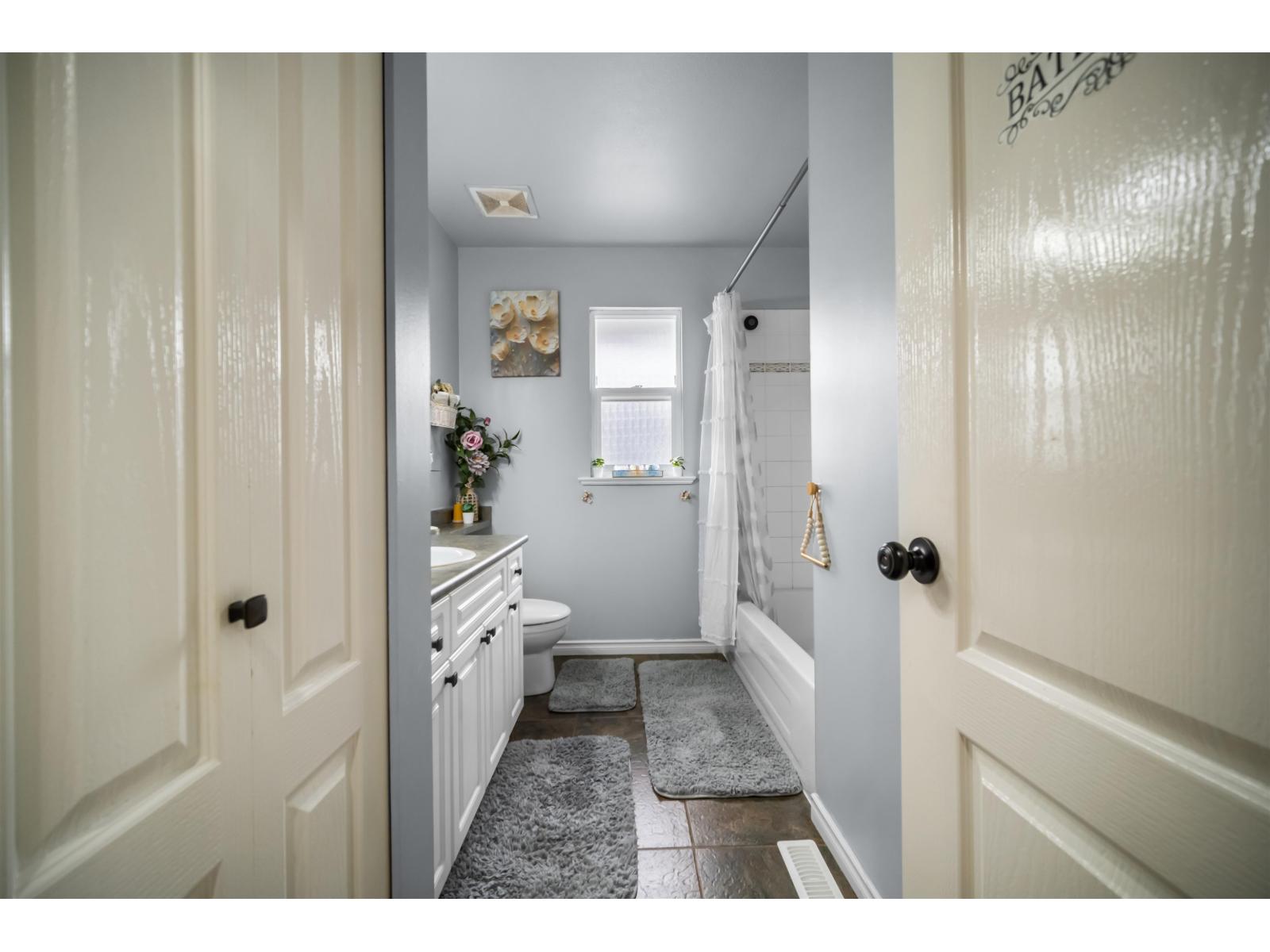 8459 Doerksen Drive, Mission, British Columbia  V2V 7C4 - Photo 24 - R3161013