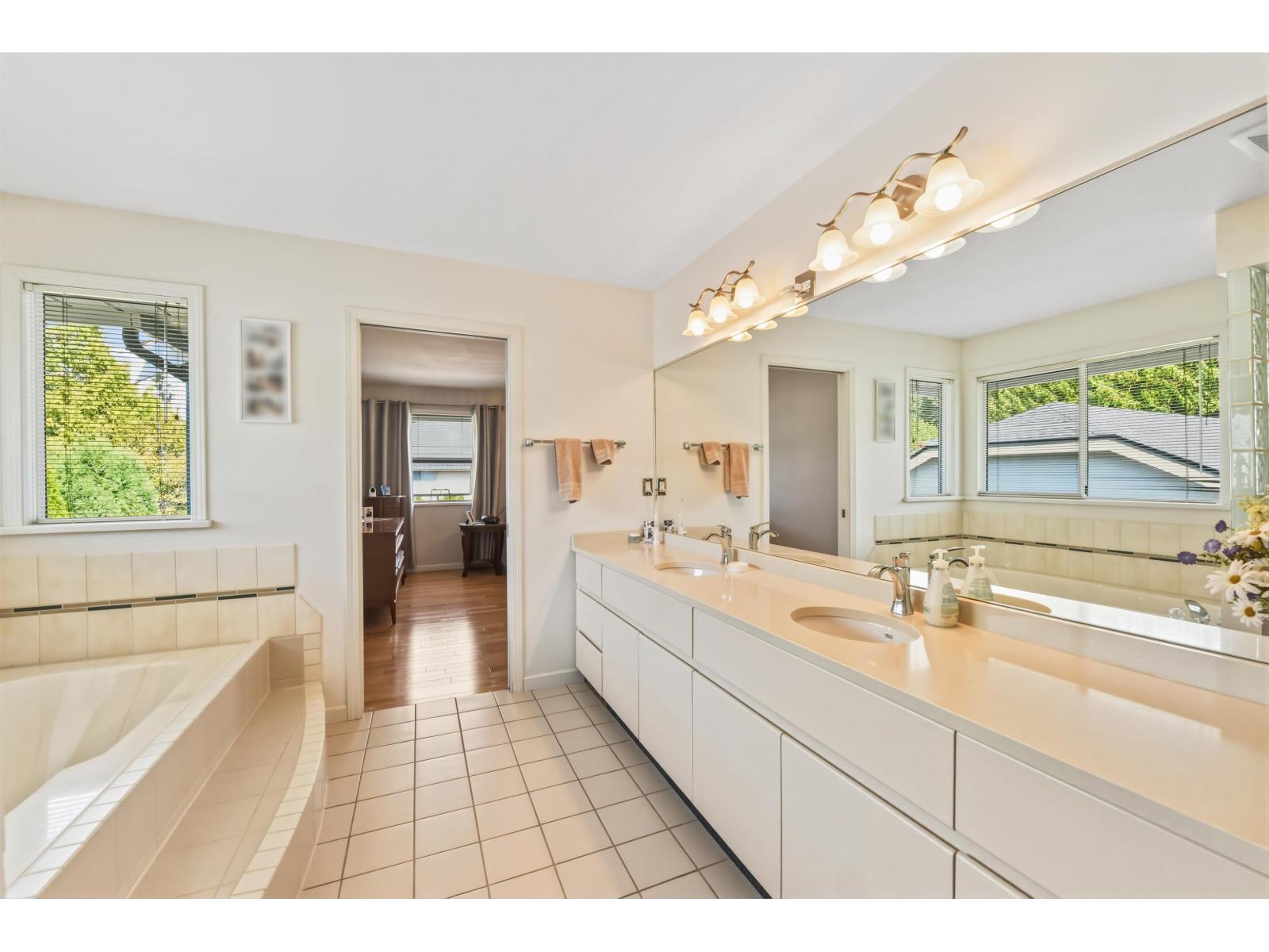 14877 24th Avenue, Surrey, British Columbia  V4P 1N9 - Photo 24 - R3161022